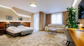 Hotel Cztery Pory Roku - Image 2