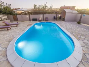 Holiday Home near Zadar with Private Pool - Image 1