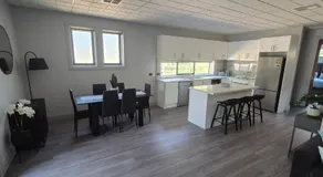 Lodge 1, Family Luxury Country Retreat Spa & Pool - Image 5