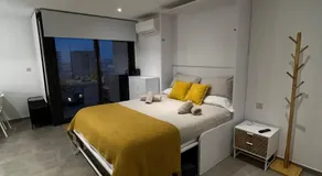 VV - E1 Suites Studio Modern Comfort & Spa Luxury - Image 2