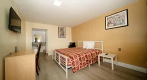 Sinbad Motel - Image 4