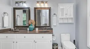 Spacious 4BR with Loft Bedroom - Image 2