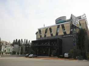 Esun Villa Hotel - Image 5