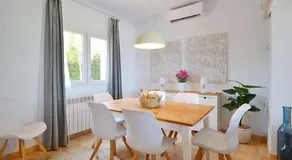 Ferienhaus mit Grill, Terrasse und Garten | Meerblick | Perfekt für die Arbeit von Zuhause - Image 4