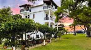 Malakassis House - Image 2