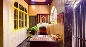 Shraddha Guest House Luxury Stay in Ayodhya - Image 4