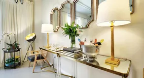 Classic Los Angeles Elegance in Downtown, Sleeps 4, Free Parking and 360 Degree View Roof Top Pool! - Image 4