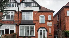 Leaded Light Guest House - Image 3