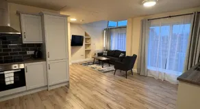 Washington Street Apartment - Image 3