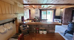 Loch Lomond shore Boat House - Image 5