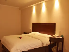 GreenTree Inn Zhenjiang Babaiban Express Hotel - Image 5