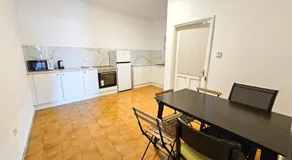 Downtown Rooms, 200m from Marina Beach - Image 2