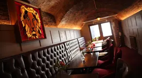 The Red Lion & Cellar Room, Betchworth - Image 4