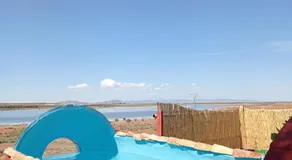 Casita de campo con vistas a una laguna - Image 3