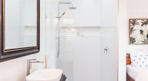 Pengelly's Boutique Private Residence - Image 2