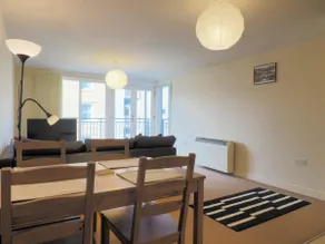 Host & Stay - Bingley Court - Image 4