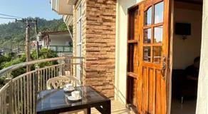 Buena's Haven Travelodge - Image 2