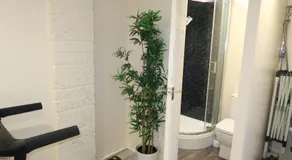 Cozy 3 Bedroom Home with Garden & Free Parking - Milton Keynes - Image 5