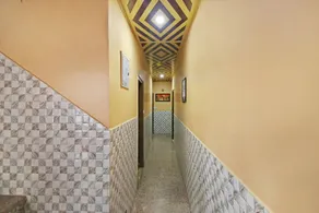 Hotel O Royal Inn - Image 4