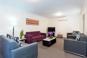 Eastwood Furnished Apartments - Image 4