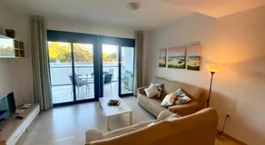 Bonito Bajo en Edificio Marina 1 - Image 2
