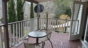 Pinnacle View Lodge or Treetops Lockoff Apartment in Merrijig at base of Mt Buller - Image 3