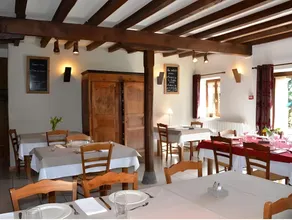 Logis Hôtel Auberge de la Hulotte - Image 2