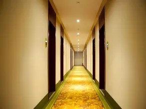 GreenTree Inn Hainan Haikou Jinniu Road Business Hotel - Image 3