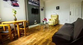Bucknall Lodge Hanley Room 2 Double Room En-suite - Image 2