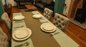 Entire luxury house Free Parking accommodations for contractors and long stays - Image 4
