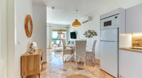 Ferienwohnung 'Sea Front Beach Studio' mit Meerblick, WLAN und Klimaanlage - Image 3