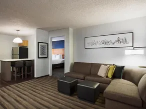 Hyatt House Austin/Arboretum - Image 4