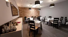 Visit Hotel - Image 2