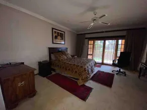 Vintage Serene Villa - Image 2