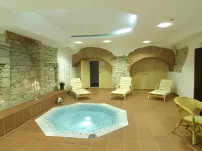 Hejtmanský dvůr - Image 5