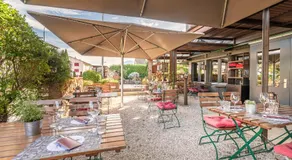 feRUS Hotel - Image 4