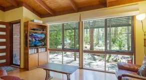 Caseys Pet Friendly Beach Cottage - Image 3