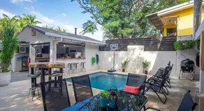 Anika Boutique Suites - Image 5