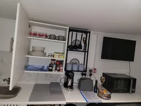 Hidden Treasure-Netflix and Wi-Fi-Basement flat - Image 4