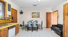 Comfort & Calm - Double Room on a Quiet Crescent in Liverpool - Shared Bathroom - Image 4