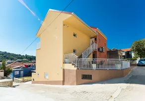Apartments & Rooms Sunshine Home - Image 2