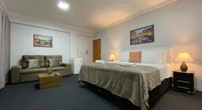 Quarto Luxo Âmbar - Image 3