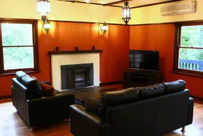 Exotic Forest's Edge Sanctuary - Healesville - Image 3