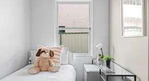 Rustic Single Room - Centrally Located at Narwee - Shared Bathroom - Image 2