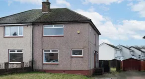 Spacious 4BR Home with Parking Near Falkirk and Stirling Sleeps 6 plus - Image 2
