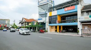 Sans Hotel Mataram Malioboro - Image 3