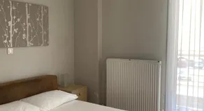 Bright and cozy apartment near the city center - Image 2