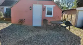 Beautiful Self Contained Cottages in Westbury - Image 4
