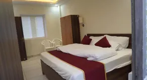 7Sky Hotel and Restaurant - Image 2