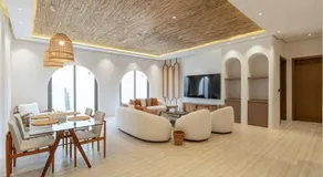 HOMETEL Residence - BLVD - Image 4